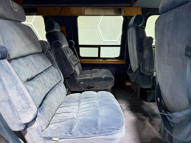 Chevrolet-Sportvan-G20-1995-Van-29