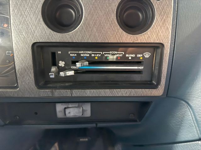 Chevrolet-Sportvan-G20-1995-Van-35