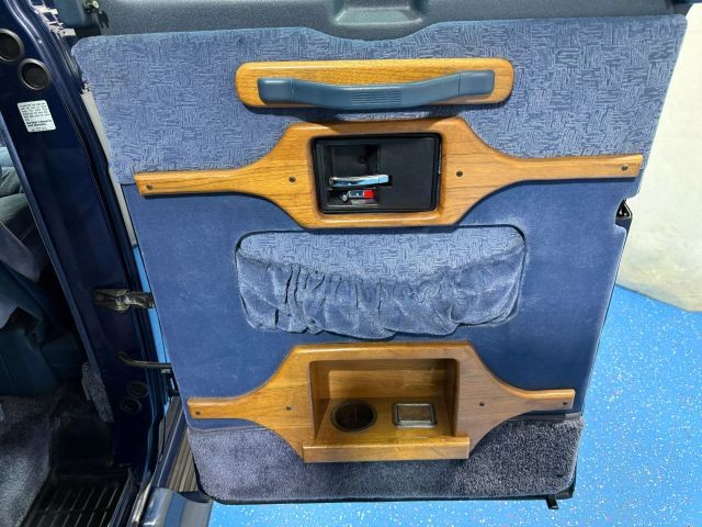 Chevrolet-Sportvan-G20-1995-Van-38