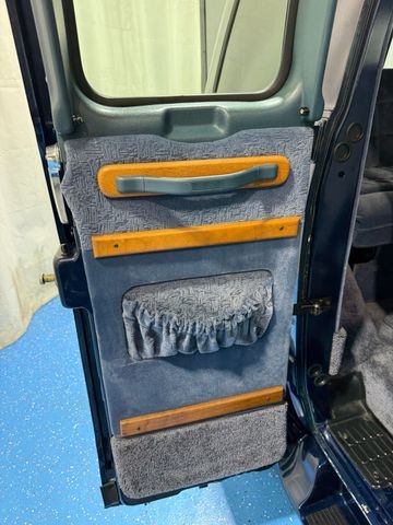 Chevrolet-Sportvan-G20-1995-Van-39