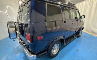 Chevrolet-Sportvan-G20-1995-Van-9
