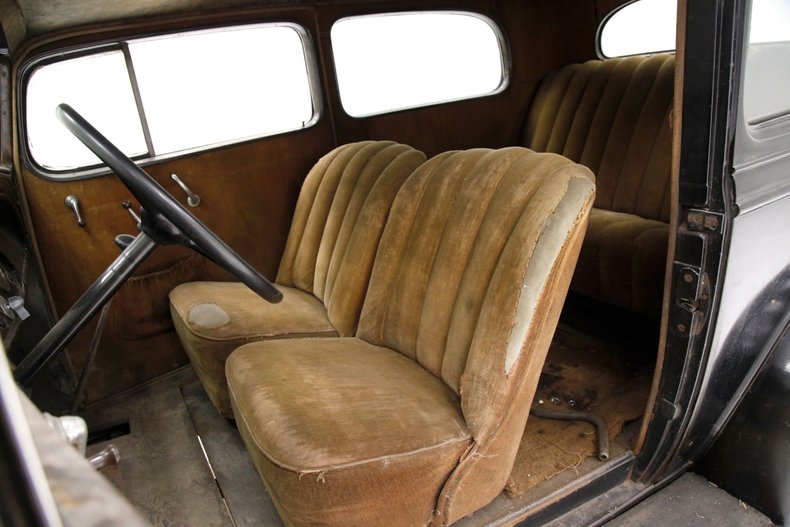 Chevrolet-Standard-1934-Black-Tan-23