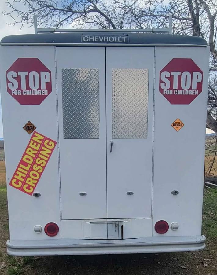 Chevrolet-Step-van-1979-custom-4