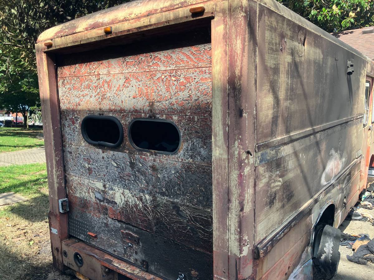 Chevrolet-Step-van-p30-1972-1