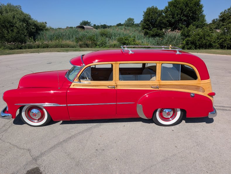 Chevrolet-Styleline-1951-Bright-Red-Tan-2