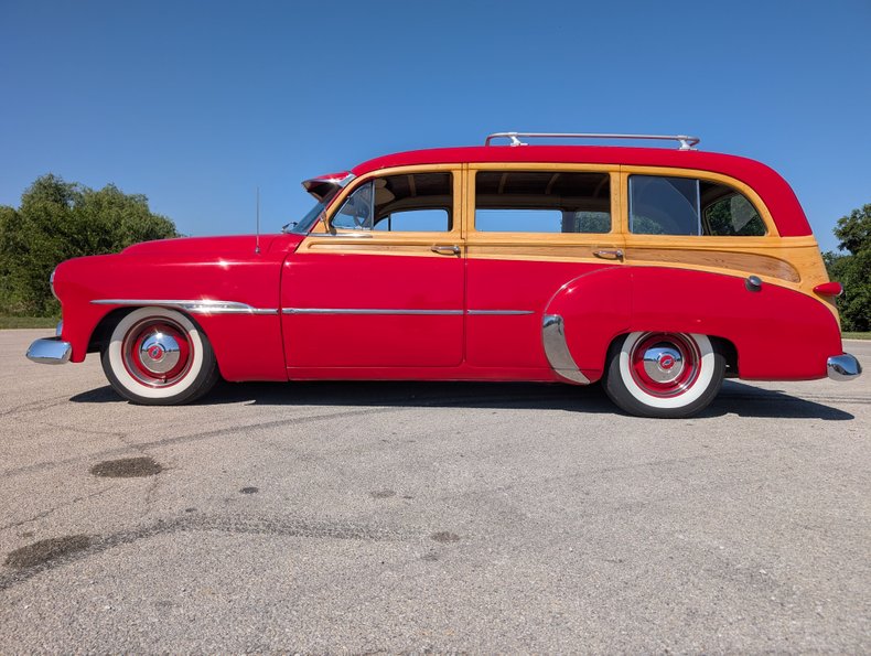Chevrolet-Styleline-1951-Bright-Red-Tan-3
