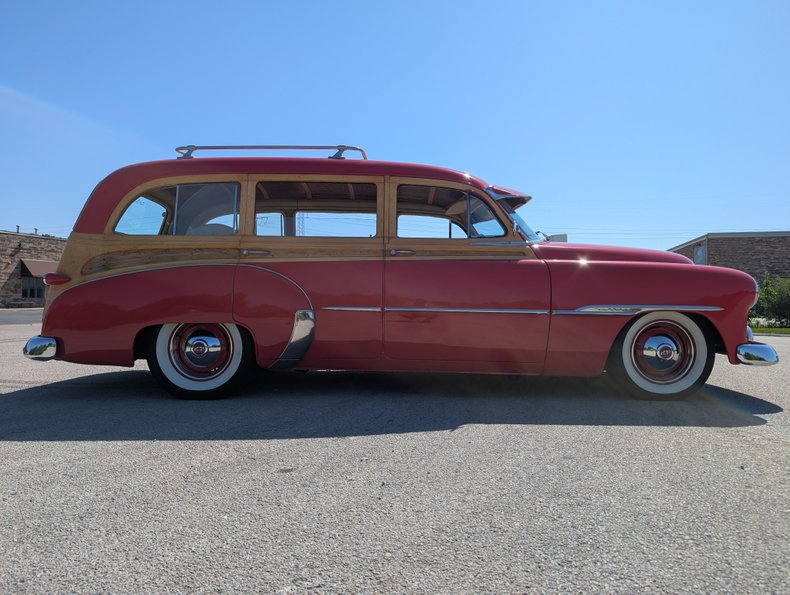 Chevrolet-Styleline-1951-Bright-Red-Tan-30