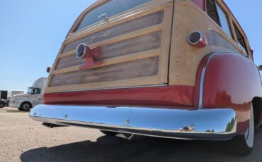 Chevrolet-Styleline-1951-Bright-Red-Tan-42