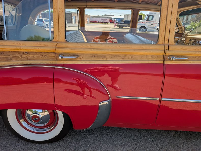 Chevrolet-Styleline-1951-Bright-Red-Tan-46