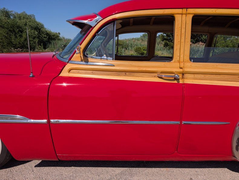 Chevrolet-Styleline-1951-Bright-Red-Tan-7