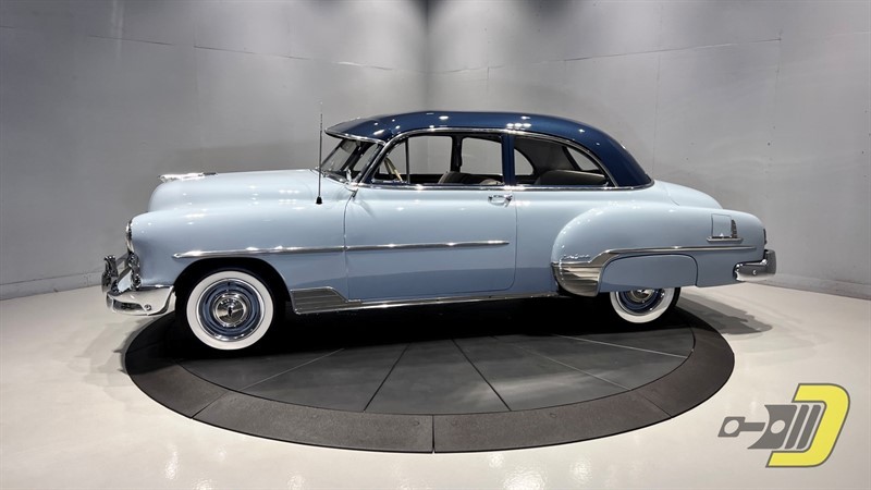 Chevrolet-Styleline-1952-2-Door-Sedan-1