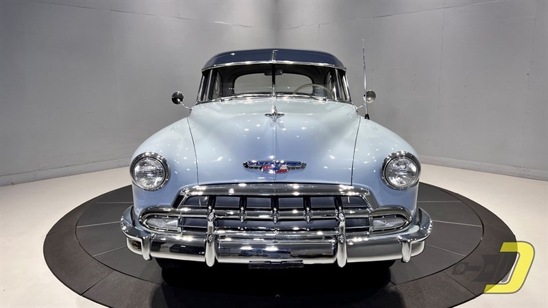 Chevrolet-Styleline-1952-2-Door-Sedan-16