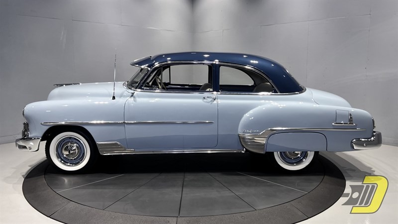 Chevrolet-Styleline-1952-2-Door-Sedan-36