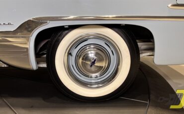 Chevrolet-Styleline-1952-2-Door-Sedan-39