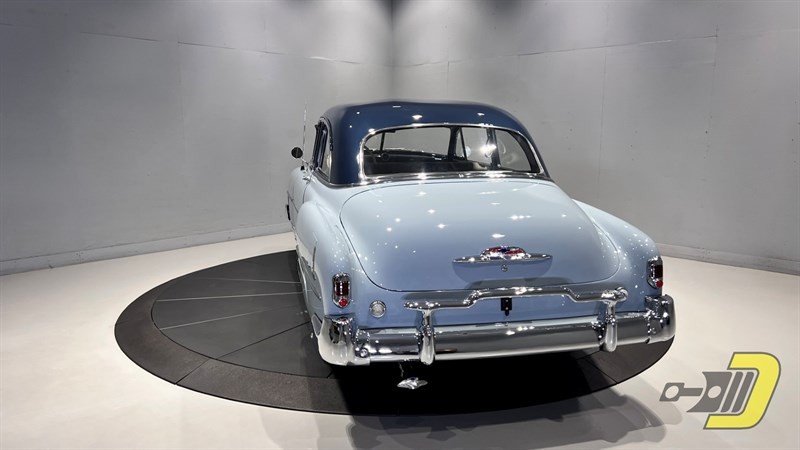 Chevrolet-Styleline-1952-2-Door-Sedan-5