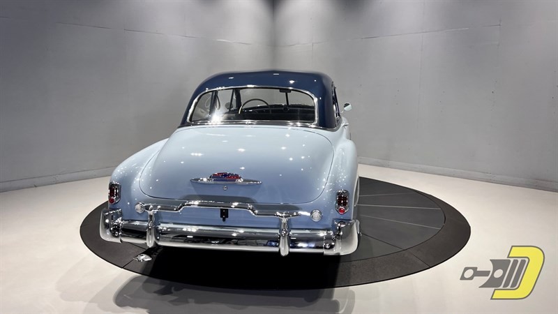Chevrolet-Styleline-1952-2-Door-Sedan-6