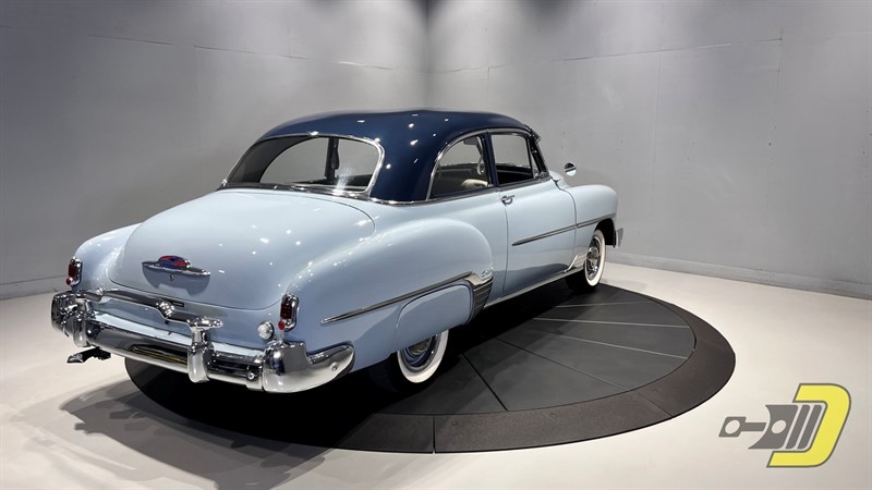 Chevrolet-Styleline-1952-2-Door-Sedan-7