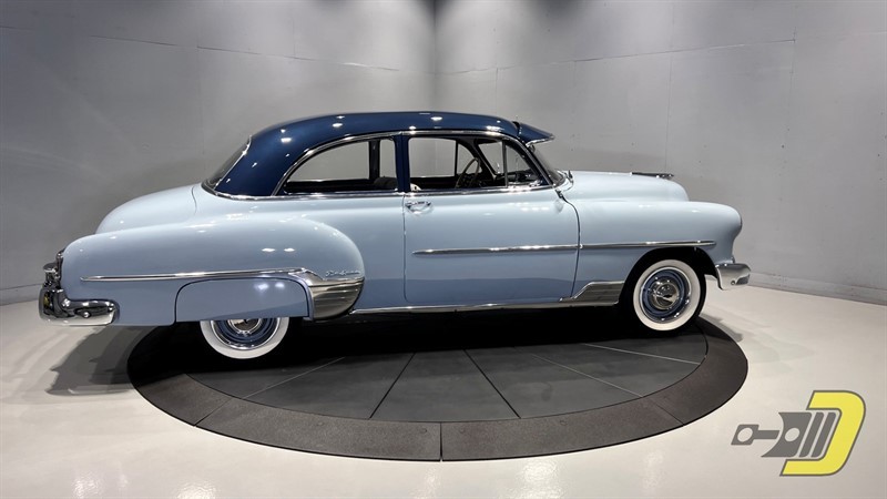 Chevrolet-Styleline-1952-2-Door-Sedan-9
