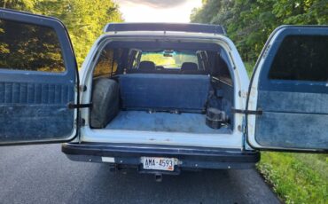 Chevrolet-Suburban-1500-1990-white-8