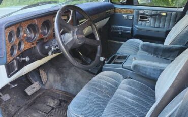 Chevrolet-Suburban-1500-1990-white-9