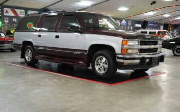 Chevrolet-Suburban-1500-1994-Silver-Red-18