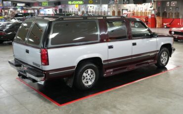 Chevrolet-Suburban-1500-1994-Silver-Red-19