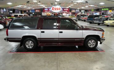 Chevrolet-Suburban-1500-1994-Silver-Red-20
