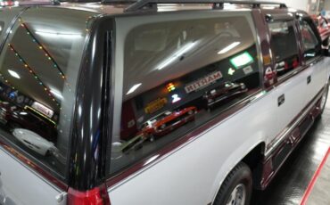 Chevrolet-Suburban-1500-1994-Silver-Red-40