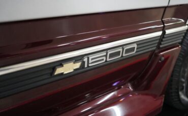 Chevrolet-Suburban-1500-1994-Silver-Red-49