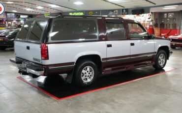 Chevrolet-Suburban-1500-1994-Silver-Red-5