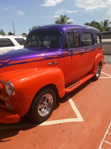 Chevrolet-Suburban-1955-14