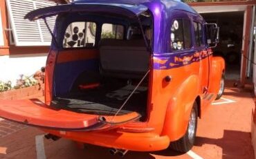 Chevrolet-Suburban-1955-8