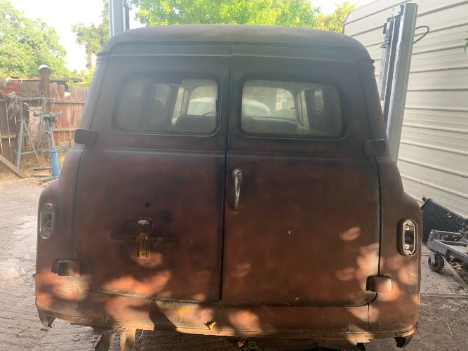 Chevrolet-Suburban-1959