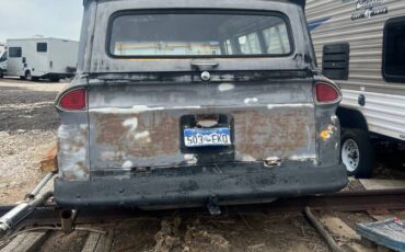 Chevrolet-Suburban-1961-black-1