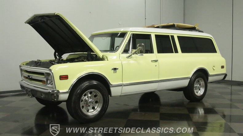 Chevrolet-Suburban-1968-Yellow-Black-41