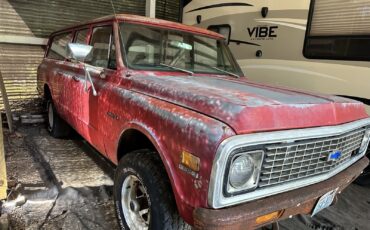 Chevrolet-Suburban-1971-1