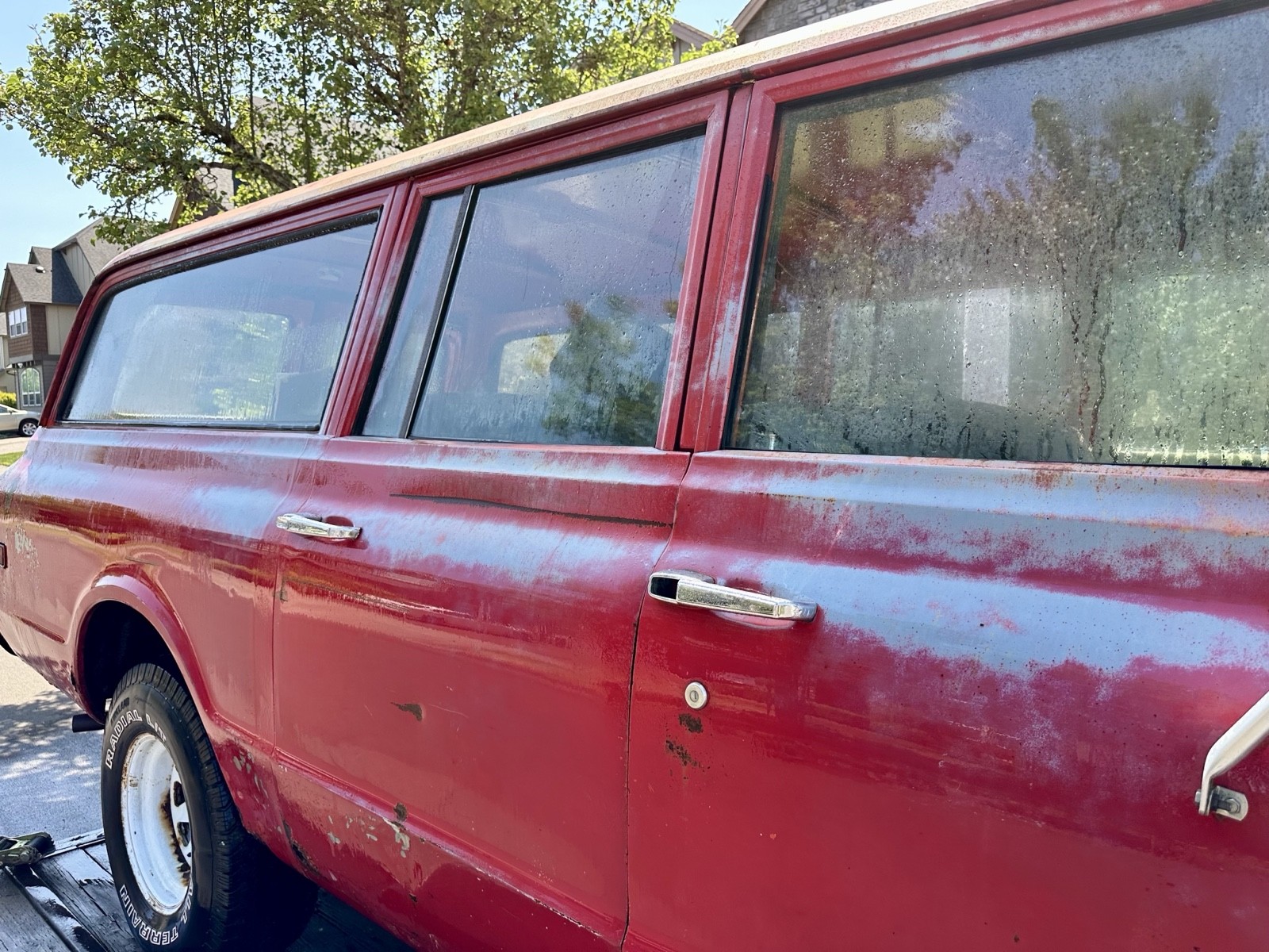 Chevrolet-Suburban-1971-11
