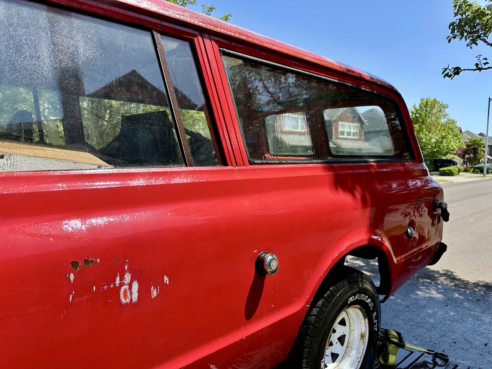 Chevrolet-Suburban-1971-13