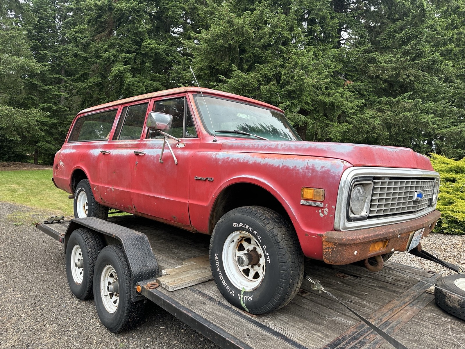Chevrolet-Suburban-1971