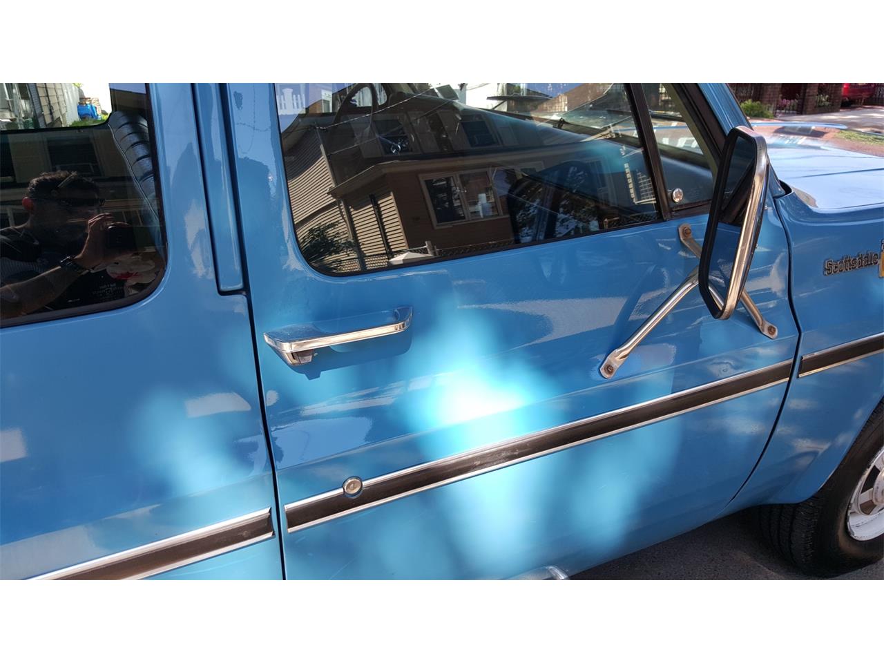 Chevrolet-Suburban-1977-Hawaiian-Blue-Hawaiian-BlueBlack-1