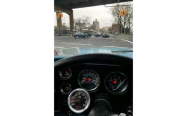 Chevrolet-Suburban-1977-Hawaiian-Blue-Hawaiian-BlueBlack-2