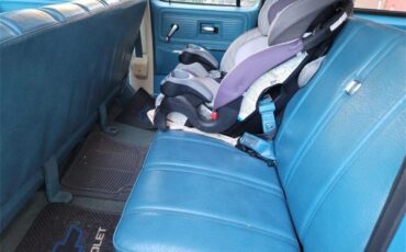Chevrolet-Suburban-1977-Hawaiian-Blue-Hawaiian-BlueBlack-20