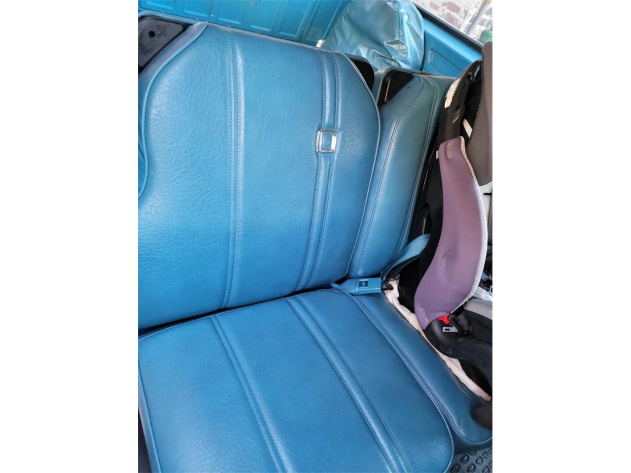 Chevrolet-Suburban-1977-Hawaiian-Blue-Hawaiian-BlueBlack-23