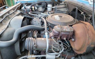 Chevrolet-Suburban-1977-Hawaiian-Blue-Hawaiian-BlueBlack-33