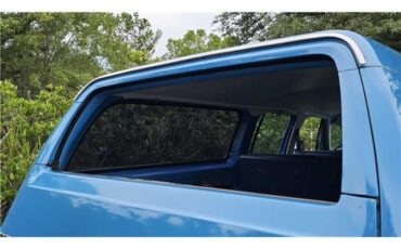 Chevrolet-Suburban-1978-14