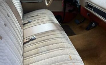 Chevrolet-Suburban-1978-Brown-11