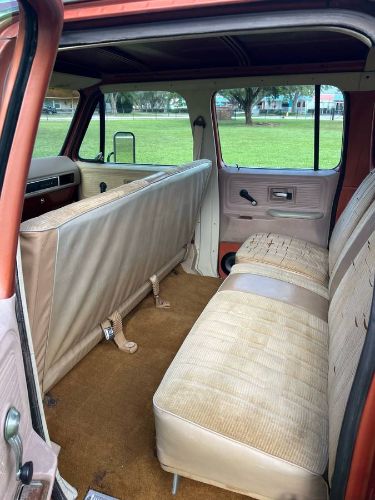 Chevrolet-Suburban-1978-Brown-15