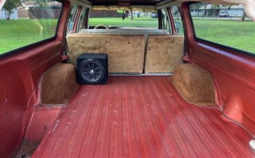 Chevrolet-Suburban-1978-Brown-16