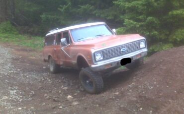 Chevrolet-Suburban-1979