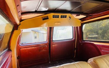 Chevrolet-Suburban-1983-7